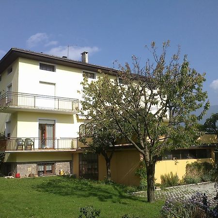 Casa Ferrari Monica Apartment Calceranica al Lago Exterior foto