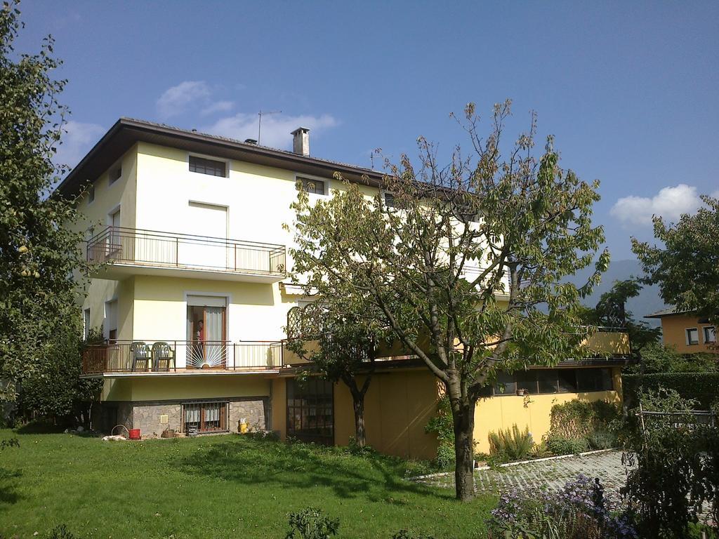 Casa Ferrari Monica Apartment Calceranica al Lago Exterior foto